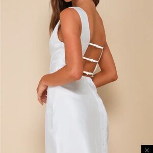 NWT Lulu's Ivory Satin Dress